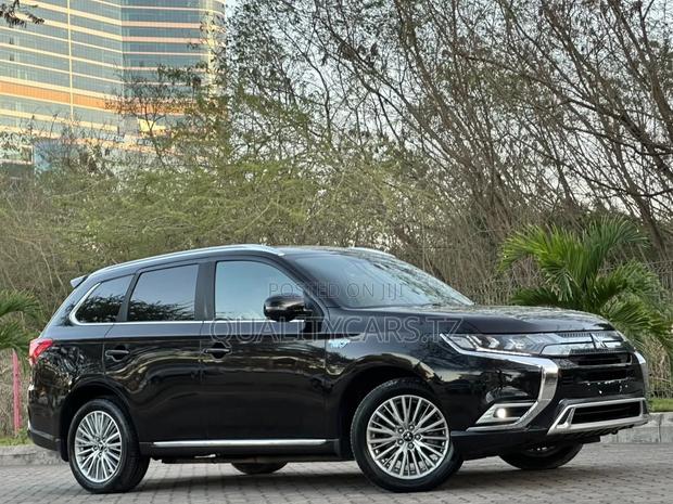 Mitsubishi Outlander 2.0 PHEV AWD 2018 Black
