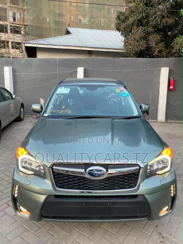 Subaru Forester 2.0XT Premium 4dr SUV AWD (2.0L 4cyl Turbo CVT) 2015