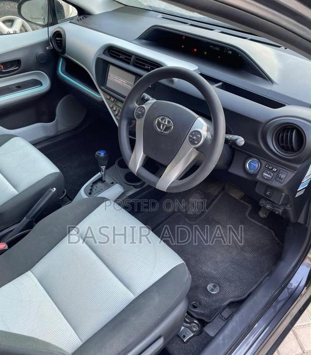 Toyota Aqua 2013 Gray