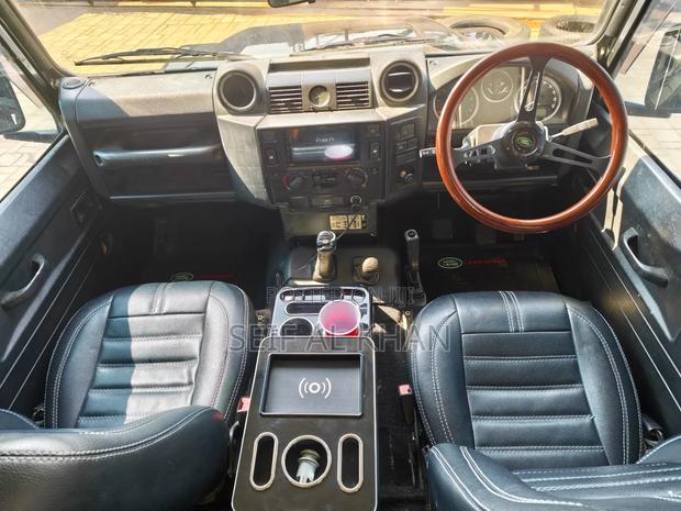Land Rover Defender 2014 Black