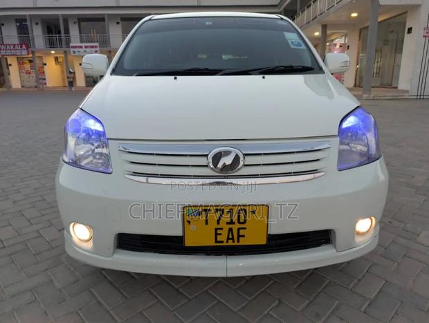Toyota Raum 2007 White