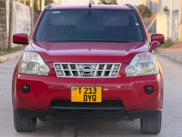 Nissan X-Trail 2008 Red