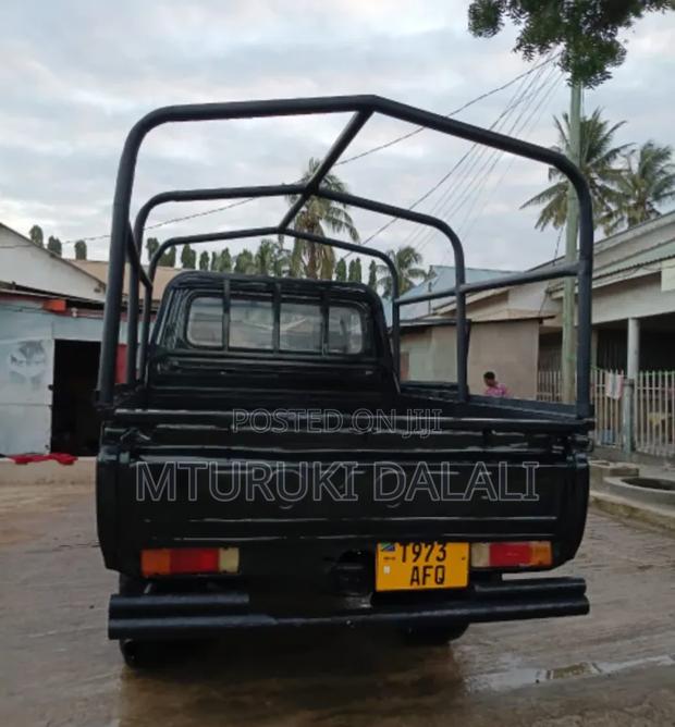 Toyota Land Cruiser 1986 Black