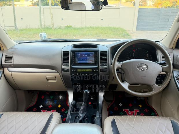 Toyota Land Cruiser Prado 2007 White