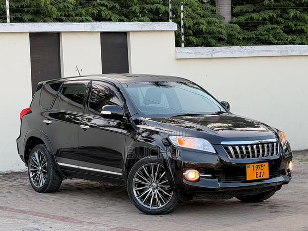 Toyota Vanguard 2013 Black