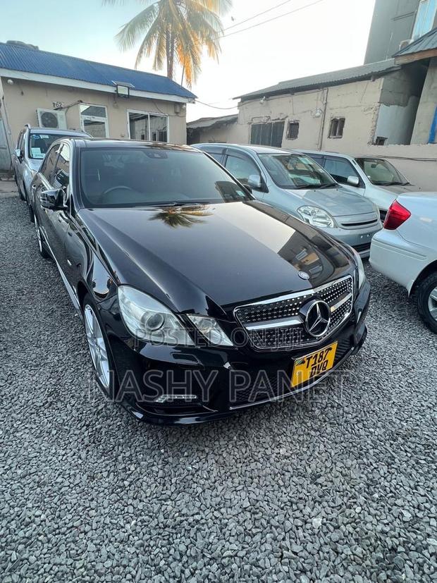 Mercedes-Benz E250 2010 Black