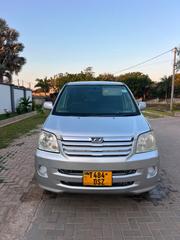 Toyota Noah 2008 Silver for sale