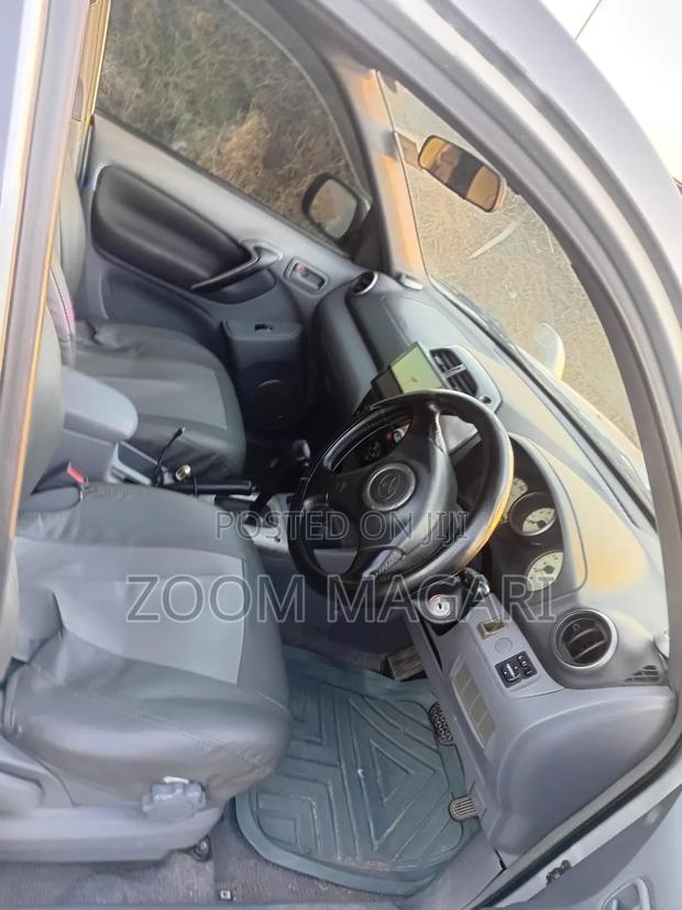 Toyota RAV4 2005 Silver