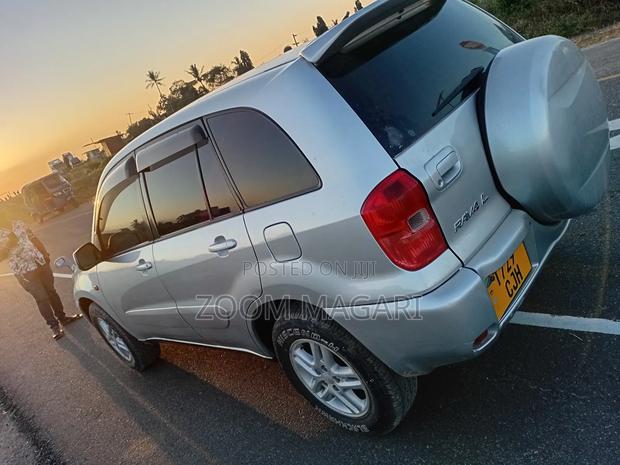 Toyota RAV4 2005 Silver