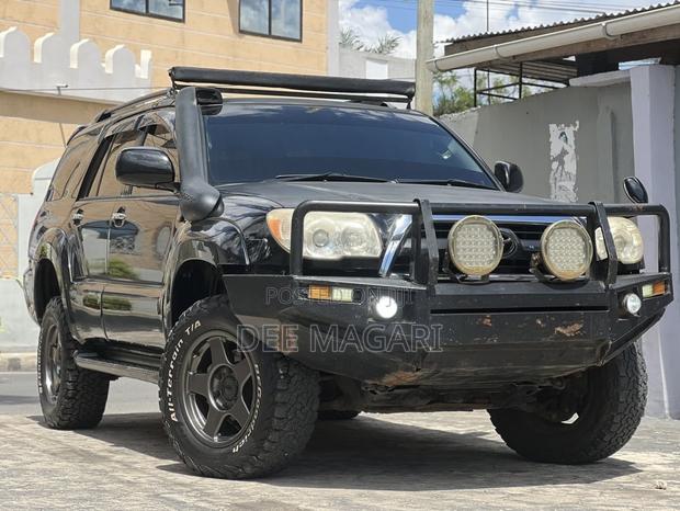 Toyota Hilux Surf 2005 Black
