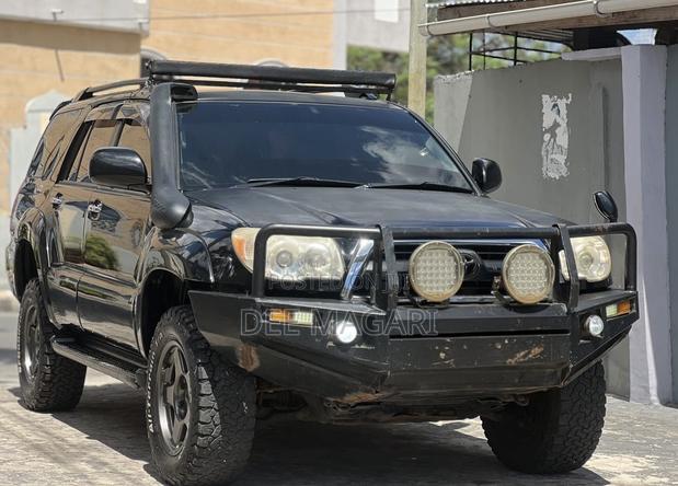 Toyota Hilux Surf 2005 Black
