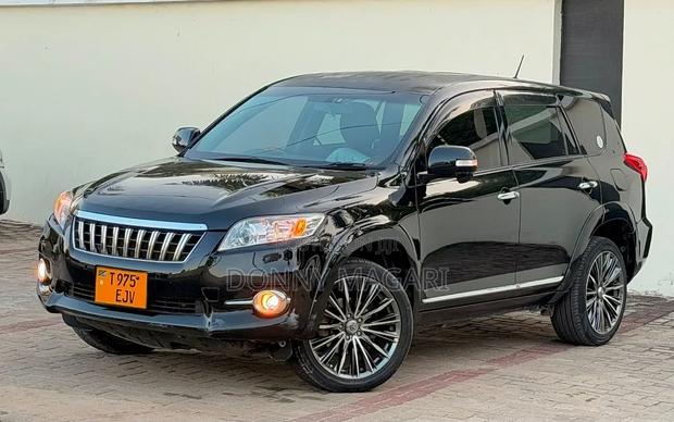 Toyota Vanguard 2013 Black