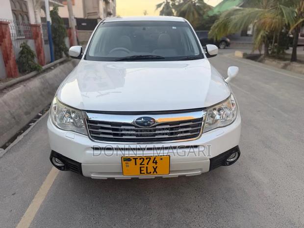 Subaru Forester 2009 White