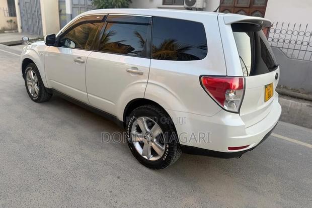 Subaru Forester 2009 White