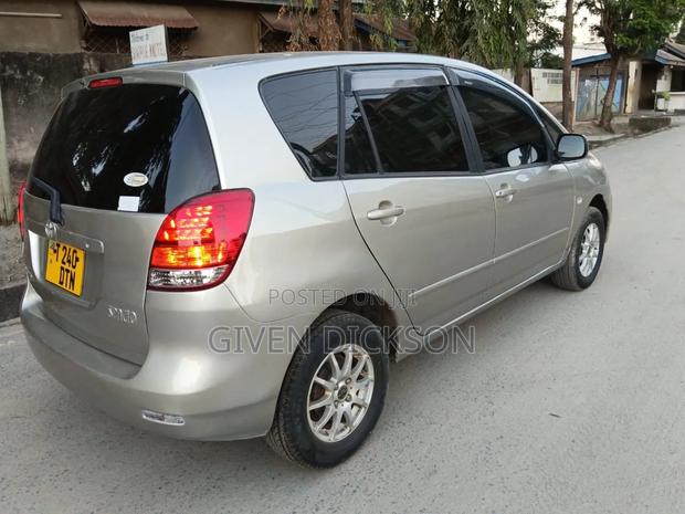 Toyota Corolla Spacio 2004 Silver