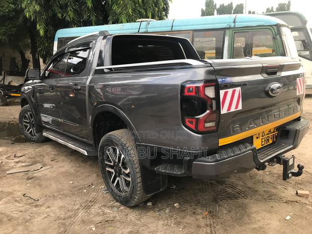 Ford Ranger Wildtrak 2024 Gray