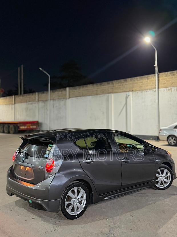 Toyota Aqua X Urban 2014 Gray
