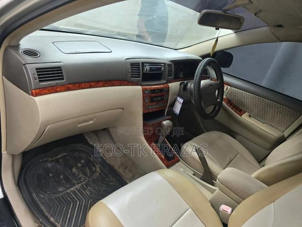 Toyota Corolla 2002 Silver