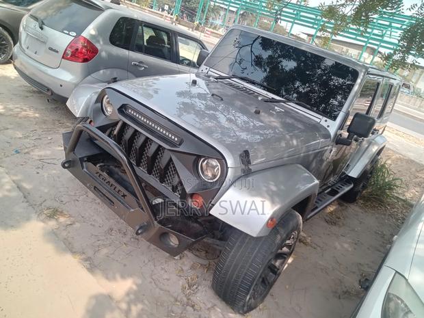Jeep Wrangler 2011 Silver
