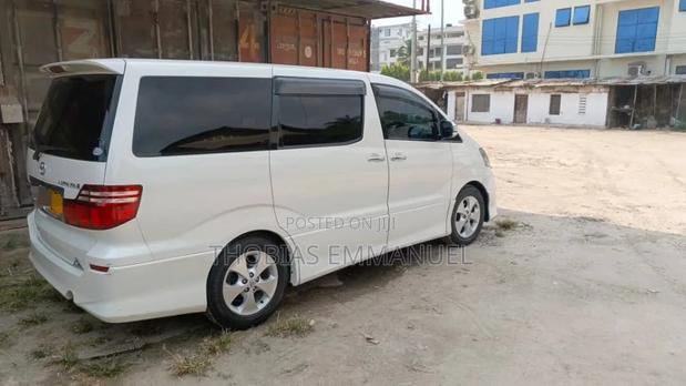 Toyota Alphard 2007 White