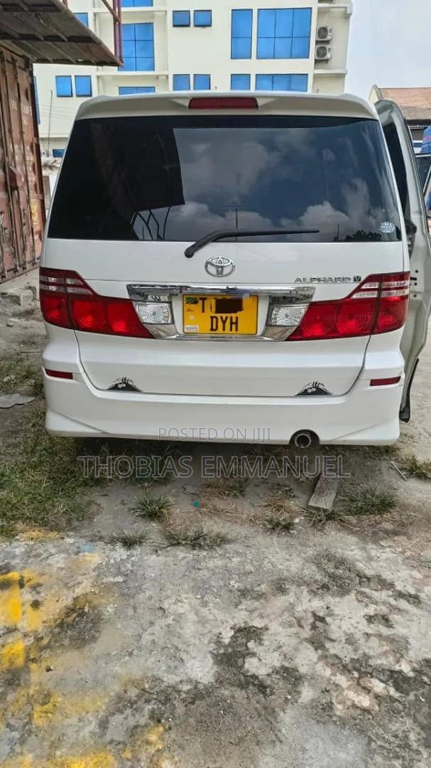Toyota Alphard 2007 White