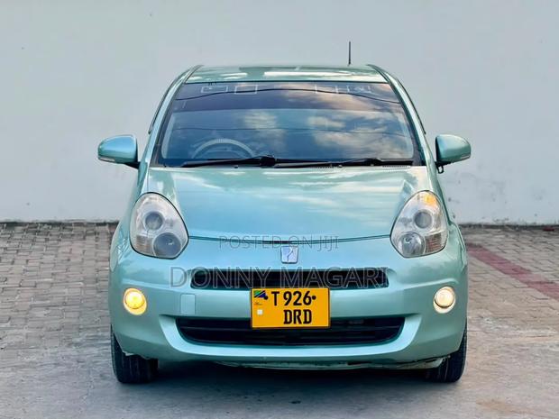 Toyota Passo 2006 Green