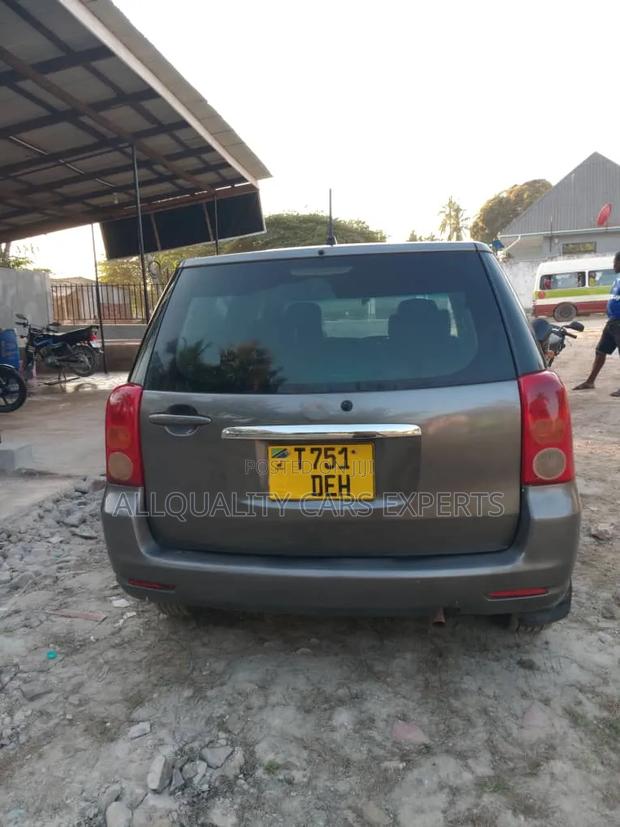 Toyota Raum 2004 Gray