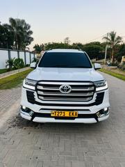 Toyota Land Cruiser 4.6 V8 GX 2010 White for sale