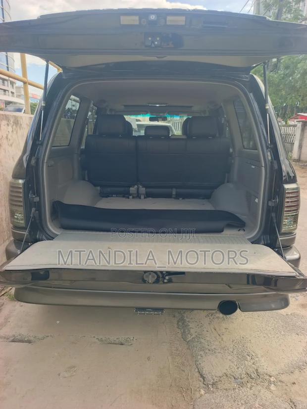 Toyota Land Cruiser Prado 2006 Black