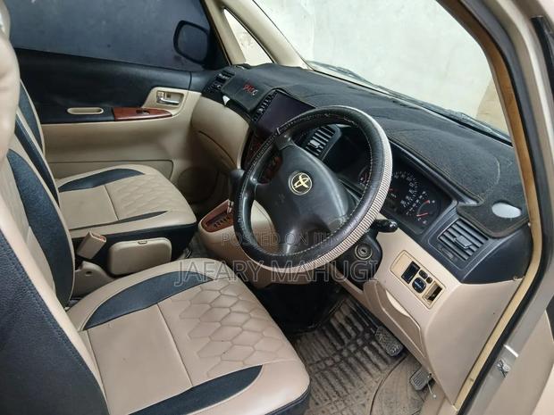 Toyota Corolla Spacio 2007 Gold