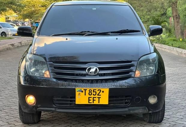 Toyota IST 2006 Black