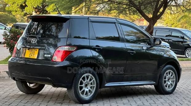 Toyota IST 2006 Black