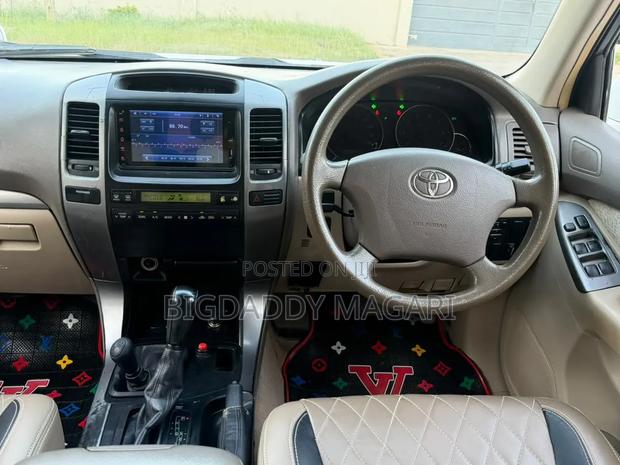 Toyota Land Cruiser Prado 2007 White