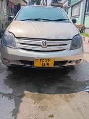 Toyota IST 2004 Beige for sale