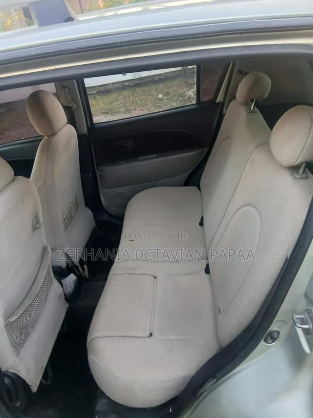 Toyota Passo 2004 Silver