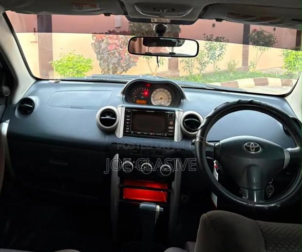 Toyota IST 2003 Silver