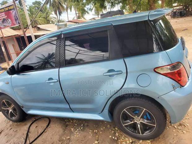 Toyota IST 2007 Blue