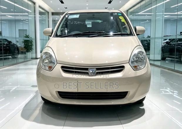 Toyota Passo 2012 Beige