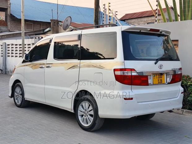 Toyota Alphard 2006 Pearl