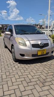 Toyota Vitz 2005 Beige for sale