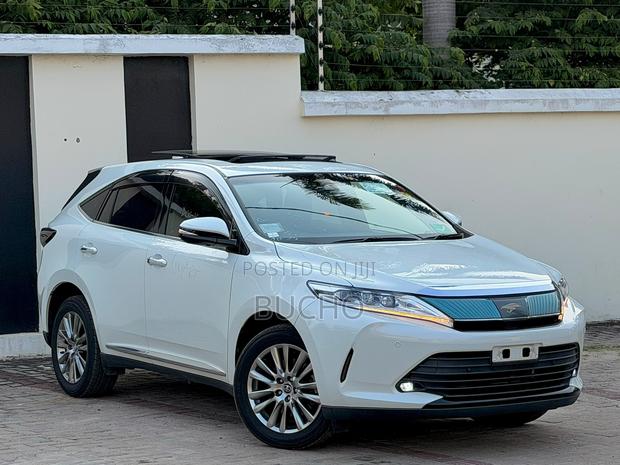 Toyota Harrier 2018 White
