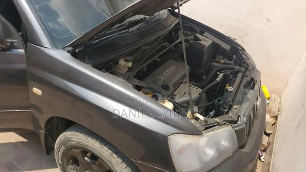 Toyota Kluger 2005 Gray