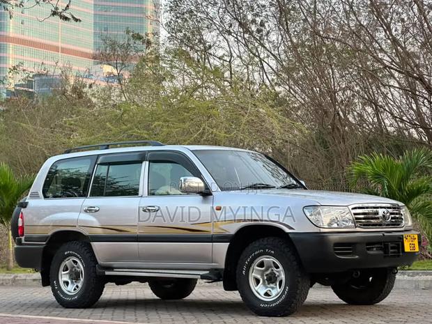 Toyota Land Cruiser 2007 Silver
