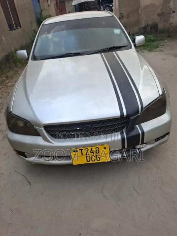 Toyota Altezza 2004 Silver