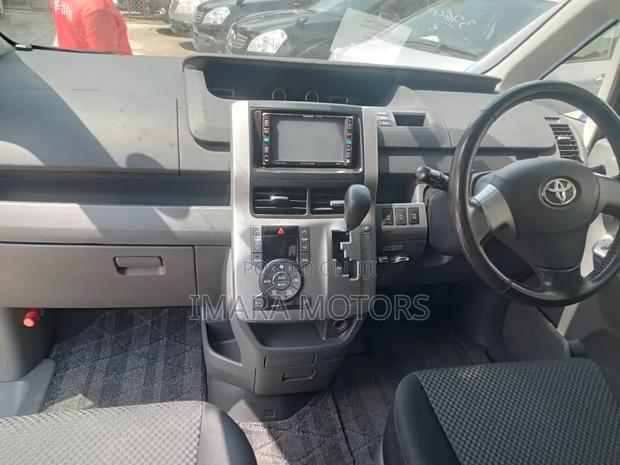 Toyota Noah 2008 Black