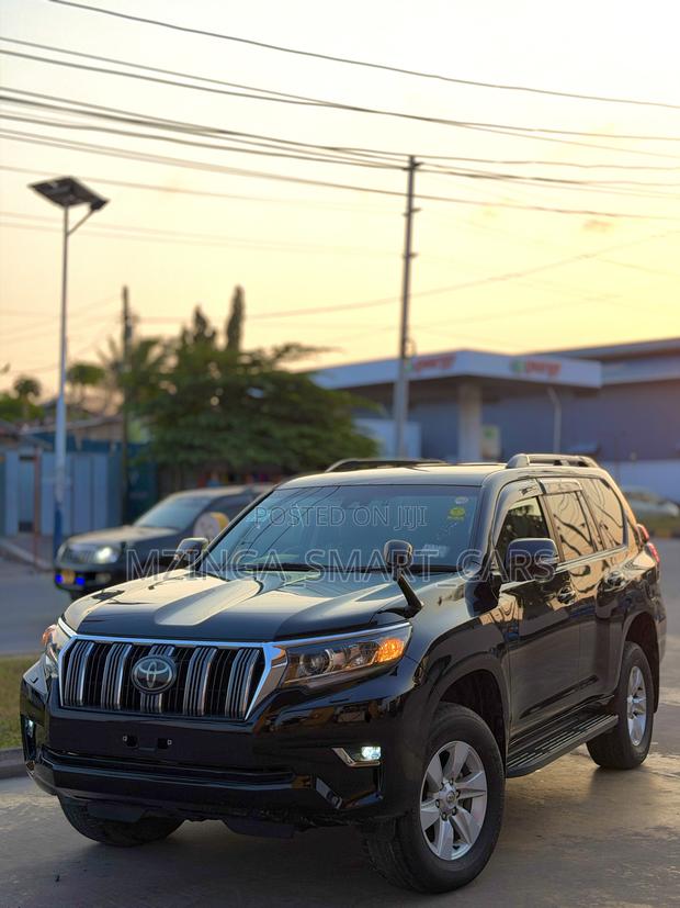 Toyota Land Cruiser Prado 2021 Black
