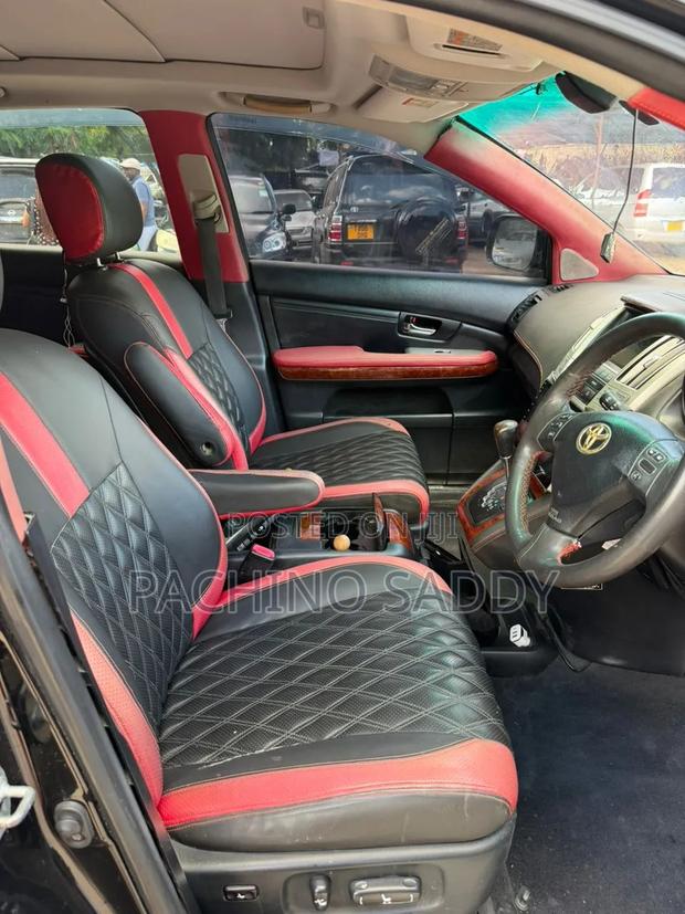 Toyota Harrier 2004 Black
