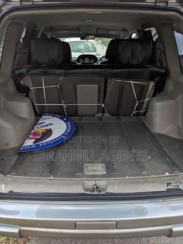 Nissan X-Trail 2002 Gray