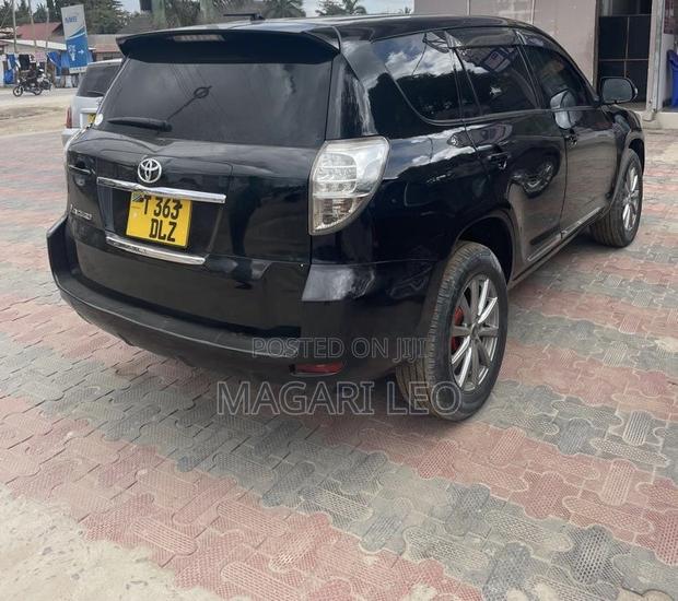 Toyota Vanguard 2009 Black
