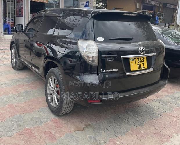 Toyota Vanguard 2009 Black